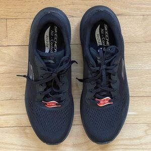 Skechers Black Arch Fit 2.0 - Big League Sneaker Size 8 - NWT
